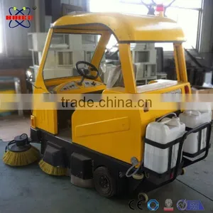 Tow Vacuum Road Sweeper Truck With Strong Power and High Performance thumbnail-1