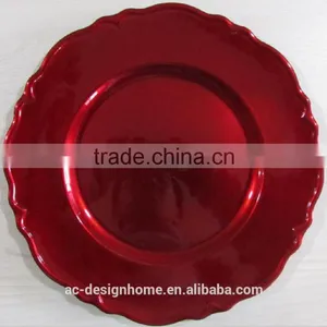 RED FOIL PP PLASTIC CHARGER PLATE thumbnail-1