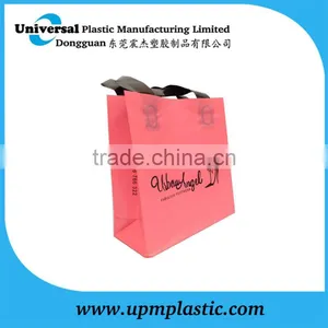 High Quality PE Flexo Printing Black Flexiloop Handle Plastic Bag for Fabulous Footwear Shop Packaging thumbnail-1