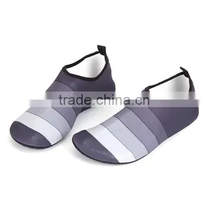 Outdoor Sport Wading Walk on Water Shoes Swimming Diving Socks Wholesale thumbnail-1