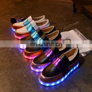 Wholesale New Design Hottest Ladies Shoes European Fashion Women Shoes LED Shoes Sneakers Girls Footwear thumbnail-1