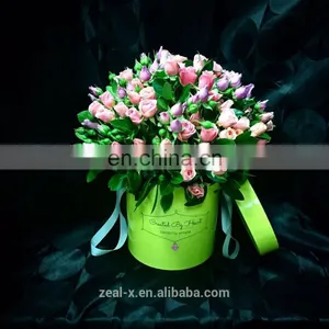 Beautiful Glossy Round Gift Box for Flower Display at Home thumbnail-5