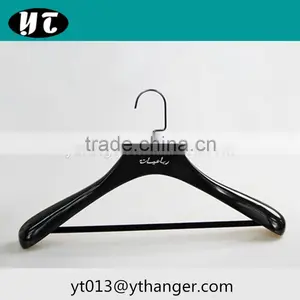 Custom Logo Wood Coat Hanger With Velvet Shoulder Wooden Hanger for Clothes Supplier's Choice thumbnail-1