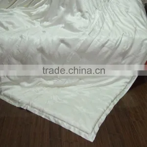 Soft & Luxury 100% Pure Silk Jacquard Quilt 4 Seasons thumbnail-6