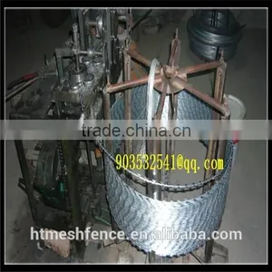 Hot Dipped Galvanized Military Grade Barb Wire Fence Razor Wire Cbt-60 Price Razor Barbed Wire thumbnail-1