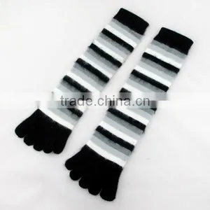 Wholesale Soft Tube Stripe Five Toe Adult Sock Shoes thumbnail-2