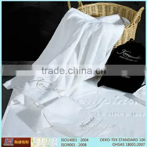 Bath Towel thumbnail-5