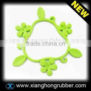 Latest Design Fashion Heart Shape Silicone Placemat and Table Mat thumbnail-1