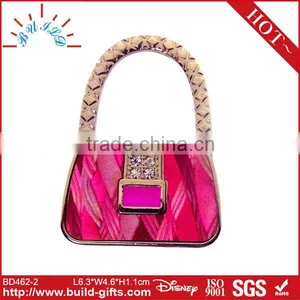 Folding Handbag Hanger thumbnail-3