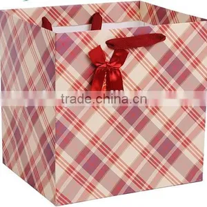 Elegance Style England Check Pattern Paper Bag thumbnail-1