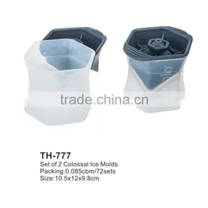 Set of 2 Colossal Cube Plastic Ice Mould thumbnail-1