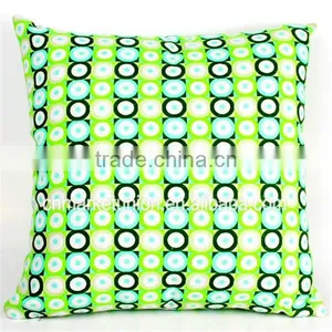 Cushion Canvas With Filling Pattern Design thumbnail-4