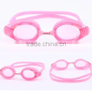 Easy to Adjust and Durable Swimming Goggles thumbnail-1
