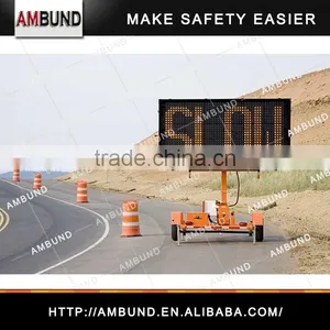 Mobile Informative LED Solar Traffic Warning Signs VMS Screen Trailer Traffic Signal thumbnail-3
