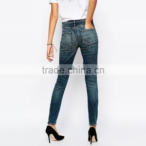 Knee Ripped New Model Jeans for Lady Wholesale Custom Design thumbnail-2