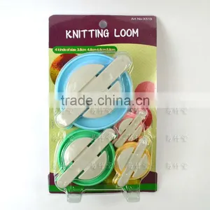Plastic Yarn Ball Pompom Maker thumbnail-1