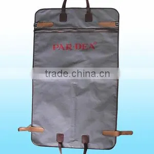 2016 Cheap Non-woven Suit Cover Bag With Handle and Plastic Window thumbnail-2