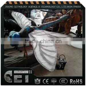 Cetnology-Iron Finger Giant Simulation Insect Model thumbnail-1