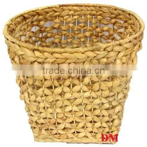NATURAL STORAGE HAMPER BASKET VERY NICE AND CHEAP thumbnail-1