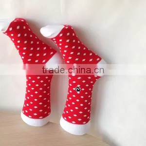 2014 Winter USA Design Fashion Red and White Cotton Knitting Lady Happy Dots Sock thumbnail-1