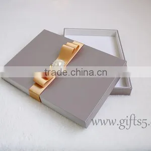 Fancy Wedding Invitation Gift Box With Ribbon thumbnail-1