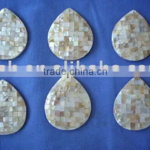 Mother of Pearl Shell Pendant thumbnail-1