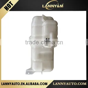 High Quality Volvo 1674918 Coolant Expansion Tank for Volvo FH12 FM12 thumbnail-1