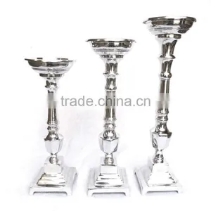 Aluminum Mirror Finish Pillar Holder Candle Holder Set thumbnail-1
