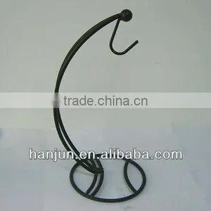 Metal Banana Holder thumbnail-1