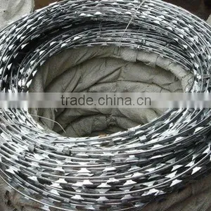 Concertina Razor Barbed Wire thumbnail-1