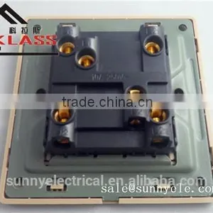 Recessed 1000 mA USB WALL SOCKET thumbnail-3