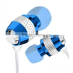 Branded Handsfree Metal Earphones With Mic thumbnail-3