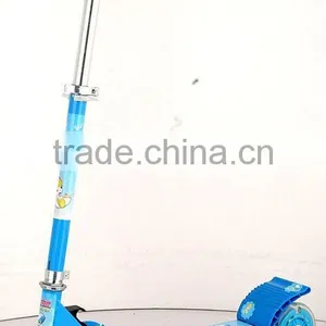 Three-wheel Scooter thumbnail-1
