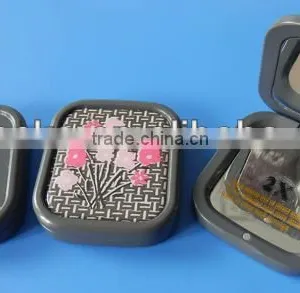 Plastic Folding Square Shape Pocket Mirror With Magnifying Glass thumbnail-1