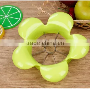 L00080 2017 New Style Good Plastic Fruit Apple Cutter Slicer With Wave Shape Handle thumbnail-3
