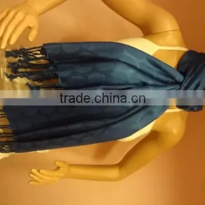 Elegant Jacquard Stoles With Tassles thumbnail-3