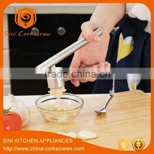 Stainless Steel Garlic Crusher Garlic Press thumbnail-4