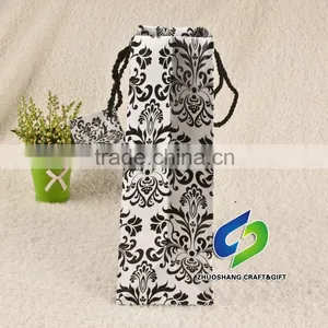 OEM Eco Friendly Custom Logo Printed Cute Shopping Paper Bag thumbnail-2