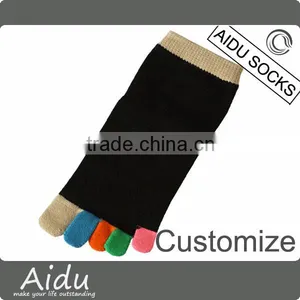Custom OEM Design Bright Colored Yoga Pilates Toe Socks for Girl Winter Christmas Warm Cotton Toe Socks thumbnail-1