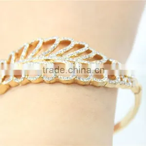 Gold Plated Fashion Design Feather Metal & White Diamond Open Cuff Bangle Bracelet For Women Gift For 2016New Intrend Style thumbnail-5