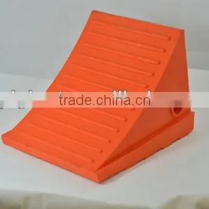 CHECKERS Polyurethane Wheel Chock thumbnail-1