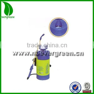 Portable Plastic Manual Pressure Sprayer With Pressure Gauge thumbnail-1