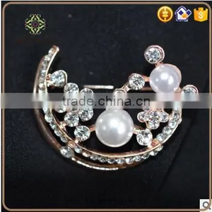 Exquisite Moon Design Rhinestone Women Brooch thumbnail-1