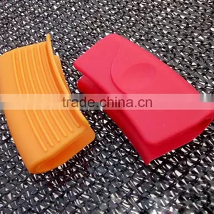 100% Food Grade Silicone Heat Resistant Mini Oven Mitt thumbnail-5