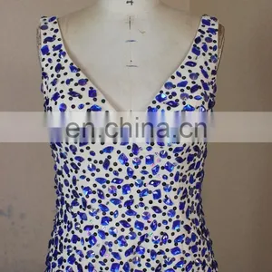 Gorgeous V Neckline Sleeveless Sheath Heavy Beaded Made In China Evening Dresses thumbnail-4
