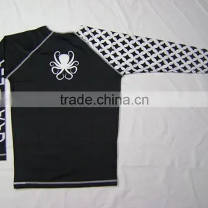 SPANDEX/POLYESTER Rash Guard thumbnail-2