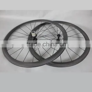 2015 700C Carbon Fiber Clincher Wide 23mm Road Bike Wheelset With Basalt Brake Surface thumbnail-2