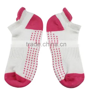 Wholesale Quality Sports Custom Trampoline Socks thumbnail-2
