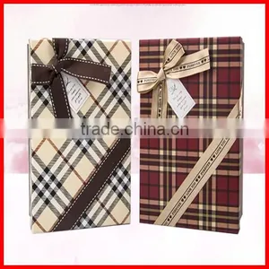 Elaborate Solid Grid Custom Gift Packaging Box With Bow Wholesale thumbnail-1