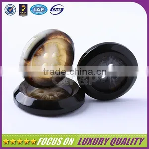 The Central Figure Printed on Resin Button thumbnail-3